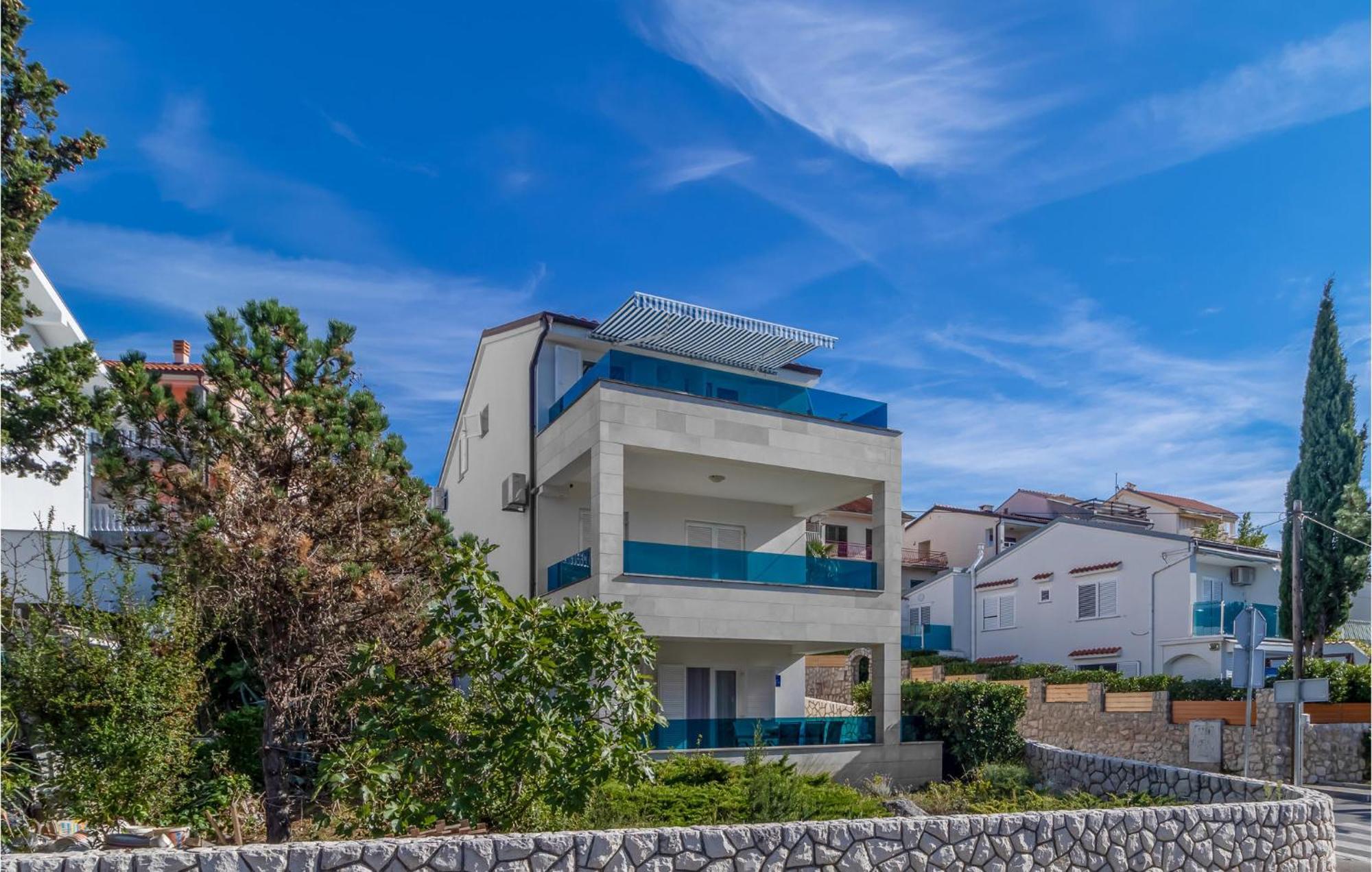 Stunning Apartment In Dramalj With House Sea View Luaran gambar