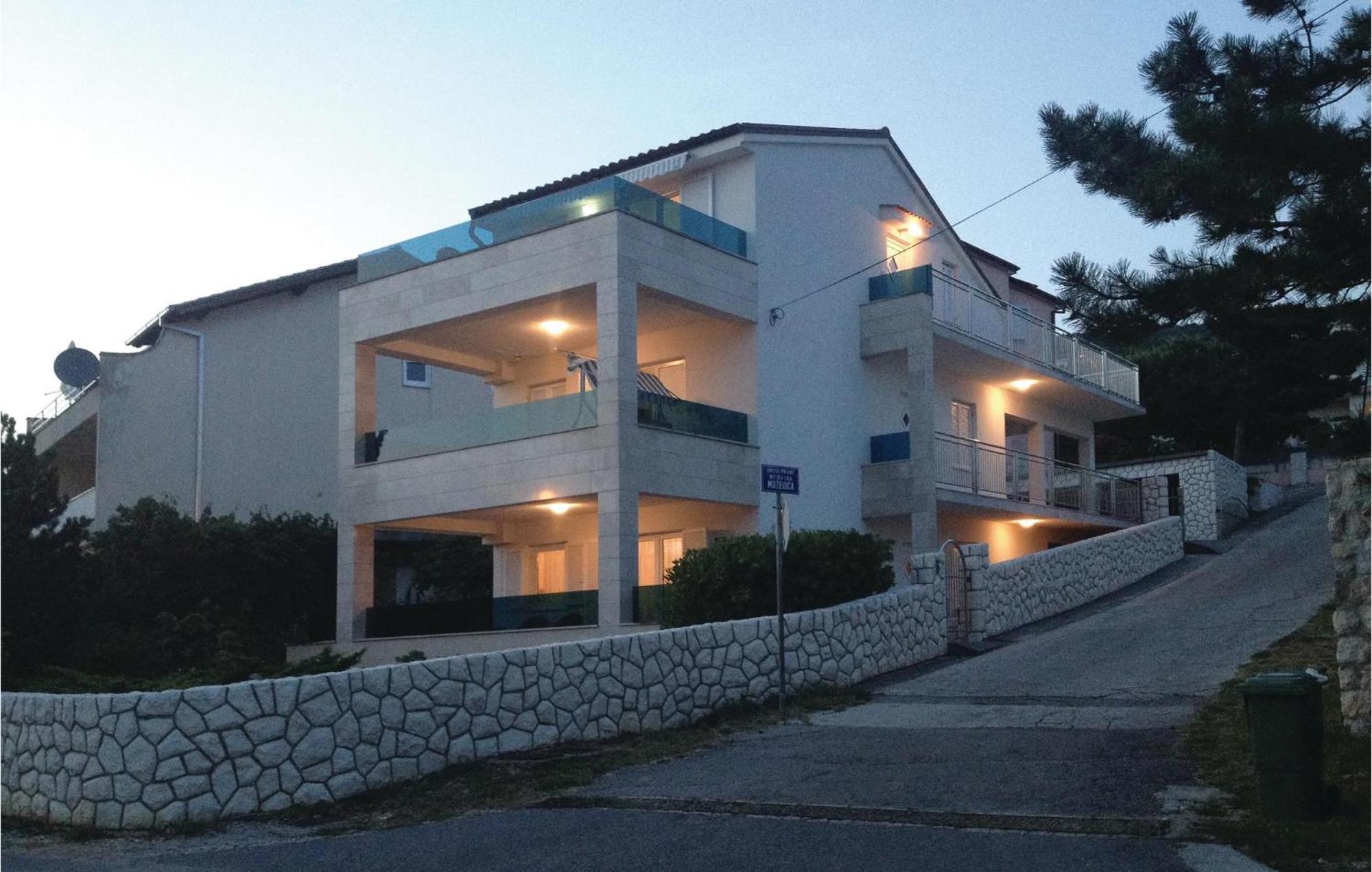 Stunning Apartment In Dramalj With House Sea View Luaran gambar