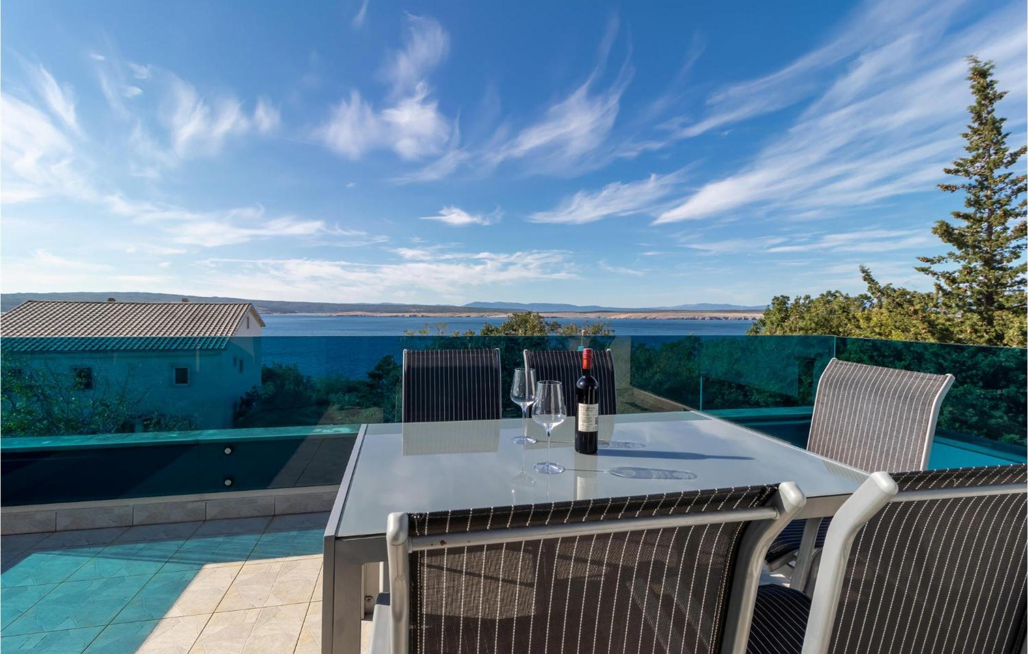 Stunning Apartment In Dramalj With House Sea View Luaran gambar
